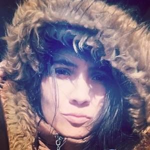 Meet your Posher, Isabel